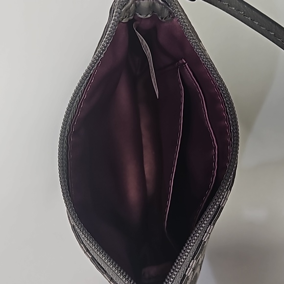 Coach Signature logo c's  small wristlet wallet in gray NWOT - Picture 4 of 7